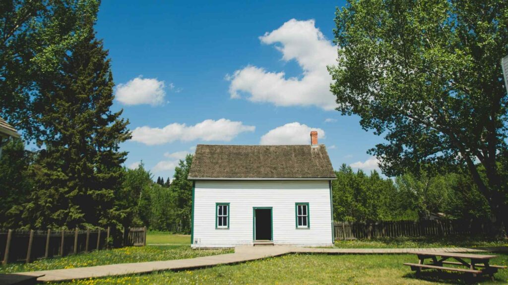 tiny home optimizing Maui Spray Foam Insulation